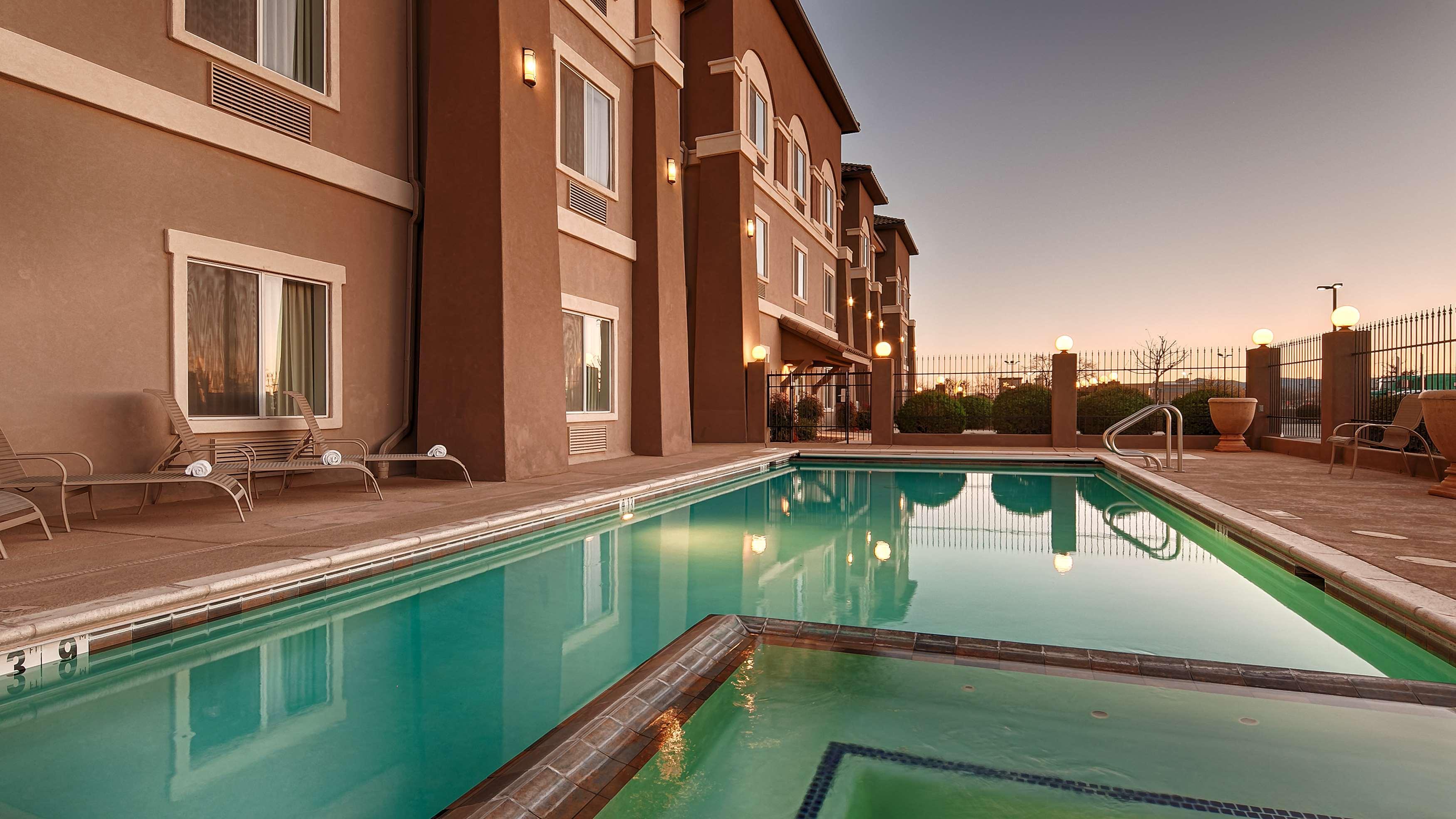 Best Western Douglas Inn & Suites Eksteriør bilde