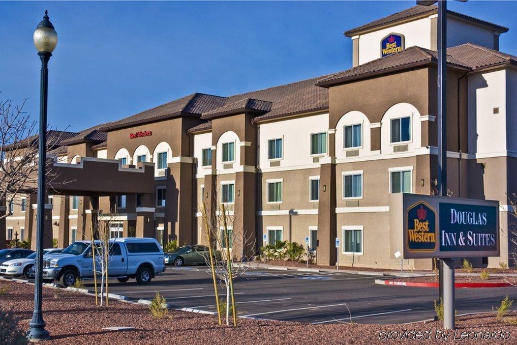 Best Western Douglas Inn & Suites Eksteriør bilde