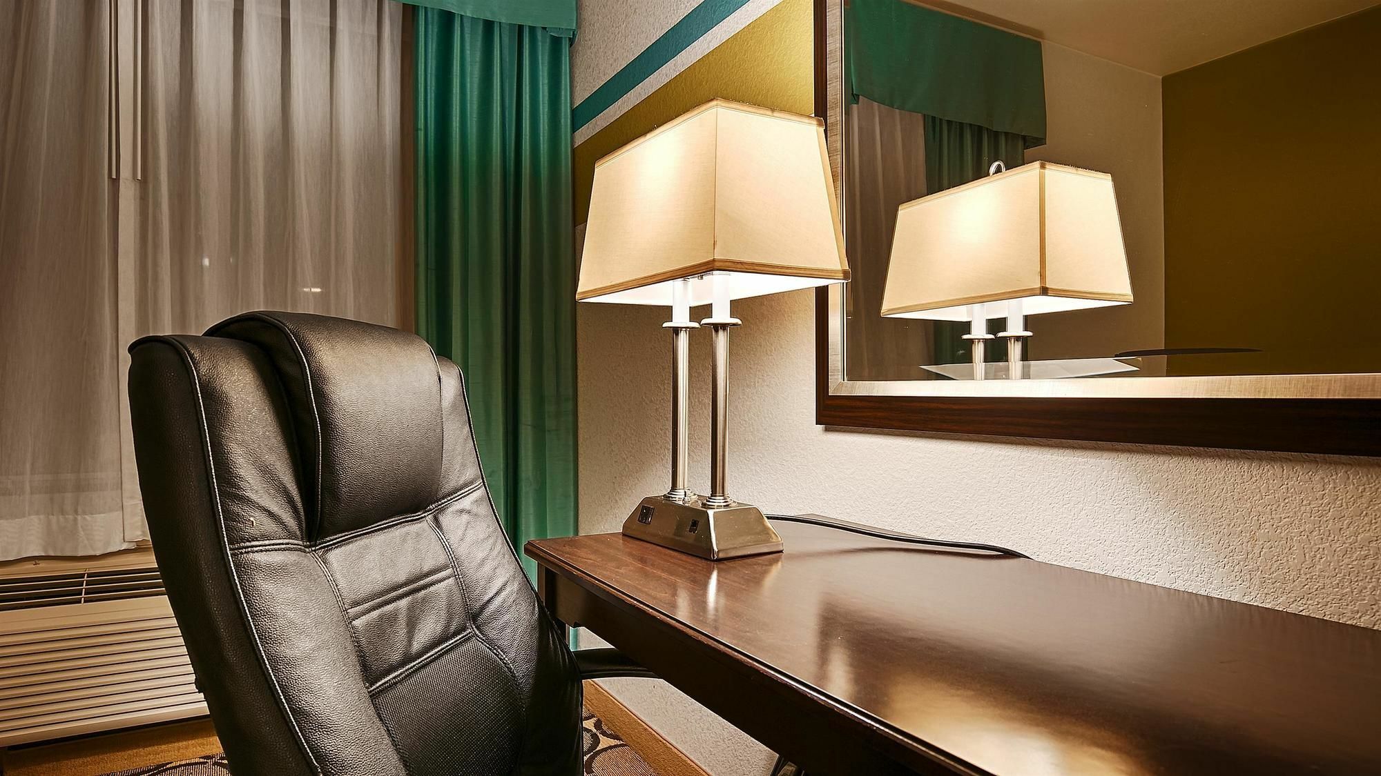 Best Western Douglas Inn & Suites Eksteriør bilde